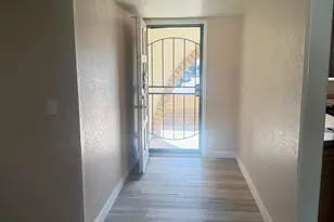 5010 E Laurel Ln, Scottsdale, AZ 85254 - Photo 12