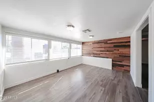 934 E Whitton Ave, Phoenix, AZ 85014 - Photo 2