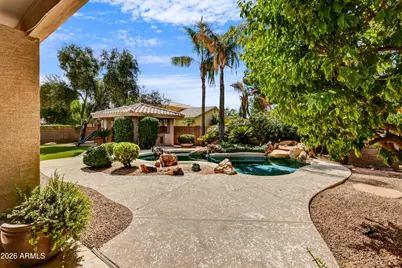 6819 E Winchcomb Drive, Scottsdale, AZ 85254 - Photo 2