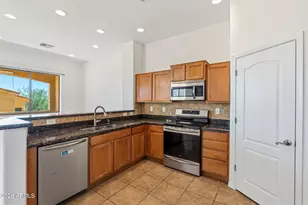 19226 N Cave Creek Rd, Phoenix, AZ 85024 - Photo 8