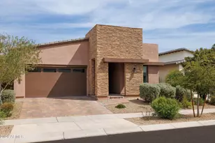 930 E Paseo Way, Phoenix, AZ 85042 - Photo 2