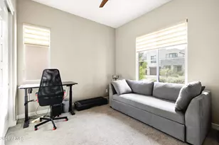 930 E Paseo Way, Phoenix, AZ 85042 - Photo 20