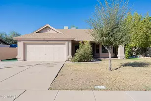 170 S Maple St, Chandler, AZ 85226 - Photo 2