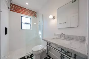 1111 E Fillmore St, Phoenix, AZ 85006 - Photo 24