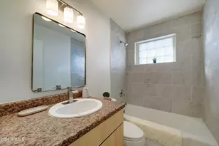 1812 N 32nd Pl, Phoenix, AZ 85008 - Photo 12