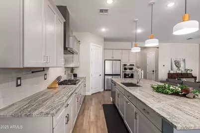 21164 W Minnezona Avenue, Buckeye, AZ 85396 - Photo 10