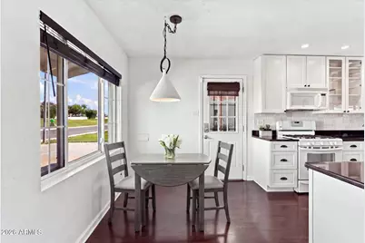 7715 E Earll Drive, Scottsdale, AZ 85251 - Photo 10
