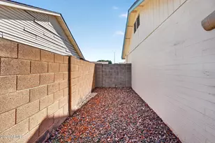 2002 W Summit Pl, Chandler, AZ 85224 - Photo 38