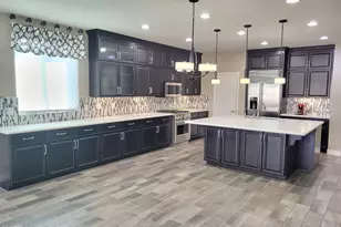 21977 N 97th Glen, Peoria, AZ 85383 - Photo 2