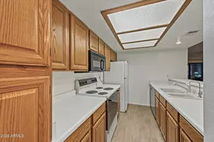1021 S Greenfield Rd, Mesa, AZ 85206 - Photo 14