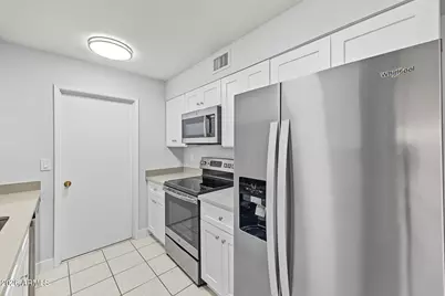10506 W Highwood Lane, Sun City, AZ 85373 - Photo 18