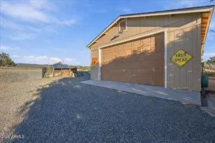 6565 S Musgrove Rd, Skull Valley, AZ 86338 - Photo 4