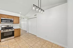 727 S Hartford St, Chandler, AZ 85225 - Photo 8