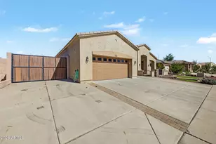 26915 N Gidiyup Trail, Phoenix, AZ 85085 - Photo 4