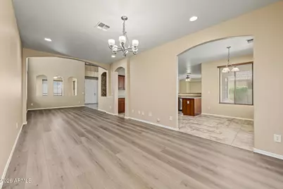 7894 W Salter Drive, Peoria, AZ 85382 - Photo 10