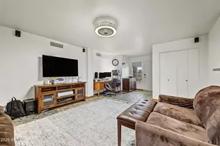 3350 W Rose Garden Ln, Phoenix, AZ 85027 - Photo 8