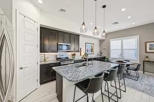 5066 E Anderson Dr, Scottsdale, AZ 85254 - Photo 4