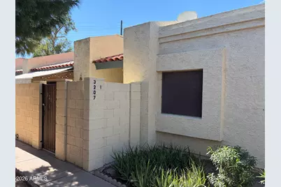 3207 W Loma Lane #1, Phoenix, AZ 85051 - Photo 2