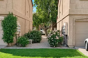 125 S 56th St, Mesa, AZ 85206 - Photo 2