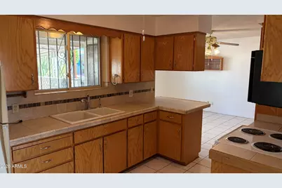 5708 E University Drive, Mesa, AZ 85205 - Photo 4
