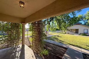 137 N Robson St, Mesa, AZ 85201 - Photo 14