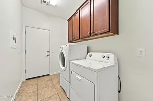 180 W Wisteria Pl, Chandler, AZ 85248 - Photo 48