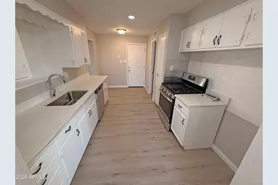 100 E 7th Drive, Mesa, AZ 85210 - Photo 14