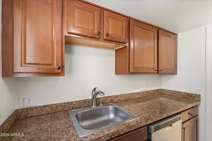 4804 N 73rd St, Scottsdale, AZ 85251 - Photo 8