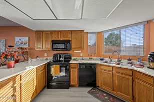 15616 N 38th Pl, Phoenix, AZ 85032 - Photo 10