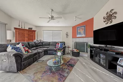 15616 N 38th Place, Phoenix, AZ 85032 - Photo 4