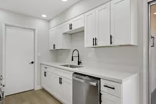 13225 W Aleppo Dr, Sun City West, AZ 85375 - Photo 12