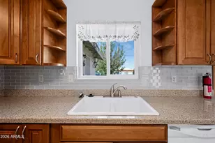 67 W Kayetan Dr, Sierra Vista, AZ 85635 - Photo 12
