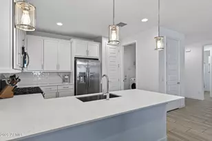 8918 W Rancho Dr, Glendale, AZ 85305 - Photo 8