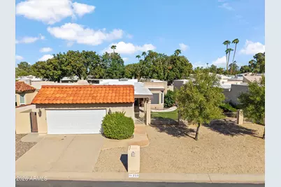 210 W Canterbury Lane, Phoenix, AZ 85023 - Photo 1