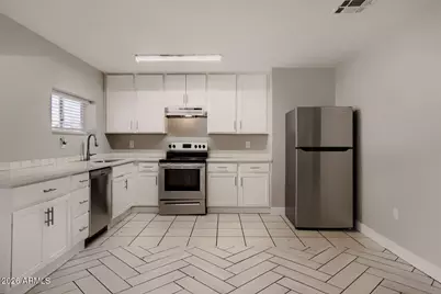 4840 W Mulberry Drive, Phoenix, AZ 85031 - Photo 8