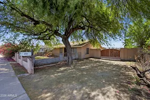 3307 W Palm Ln, Phoenix, AZ 85009 - Photo 2