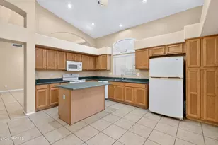 10133 E Carmel Circle, Mesa, AZ 85208 - Photo 2