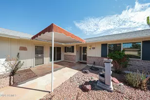 10429 W Prairie Hills Cir, Sun City, AZ 85351 - Photo 2
