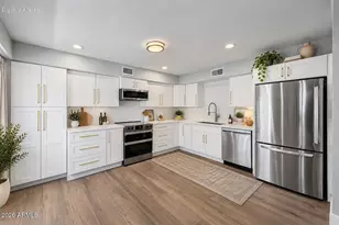 4925 N 73rd St, Scottsdale, AZ 85251 - Photo 2