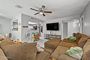 8627 N Shadow Ln, Peoria, AZ 85345 - Photo 6