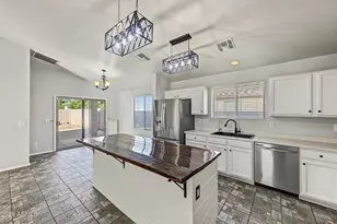 13950 W Maui Ln, Surprise, AZ 85379 - Photo 18