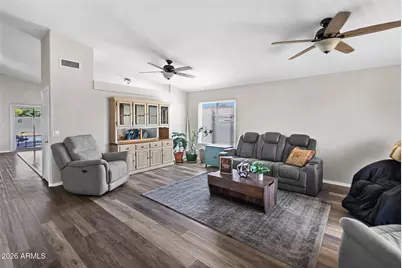 902 W Juanita Avenue, Gilbert, AZ 85233 - Photo 4