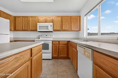 8568 W Reventon Drive, Arizona City, AZ 85123 - Photo 12