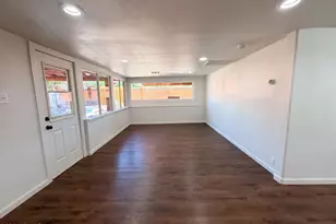 3016 N 47th St, Phoenix, AZ 85018 - Photo 2