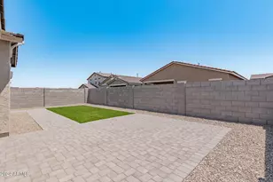 17287 W Valentine St, Surprise, AZ 85388 - Photo 42