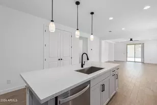 17287 W Valentine St, Surprise, AZ 85388 - Photo 20