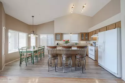 13297 W Wilshire Drive, Goodyear, AZ 85395 - Photo 16