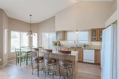 13297 W Wilshire Drive, Goodyear, AZ 85395 - Photo 1