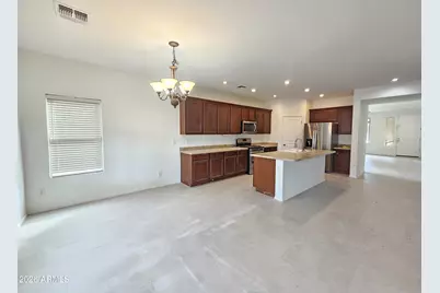 264 W Tahiti Drive, Casa Grande, AZ 85122 - Photo 6