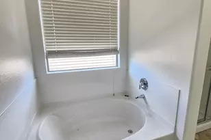 264 W Tahiti Dr, Casa Grande, AZ 85122 - Photo 24